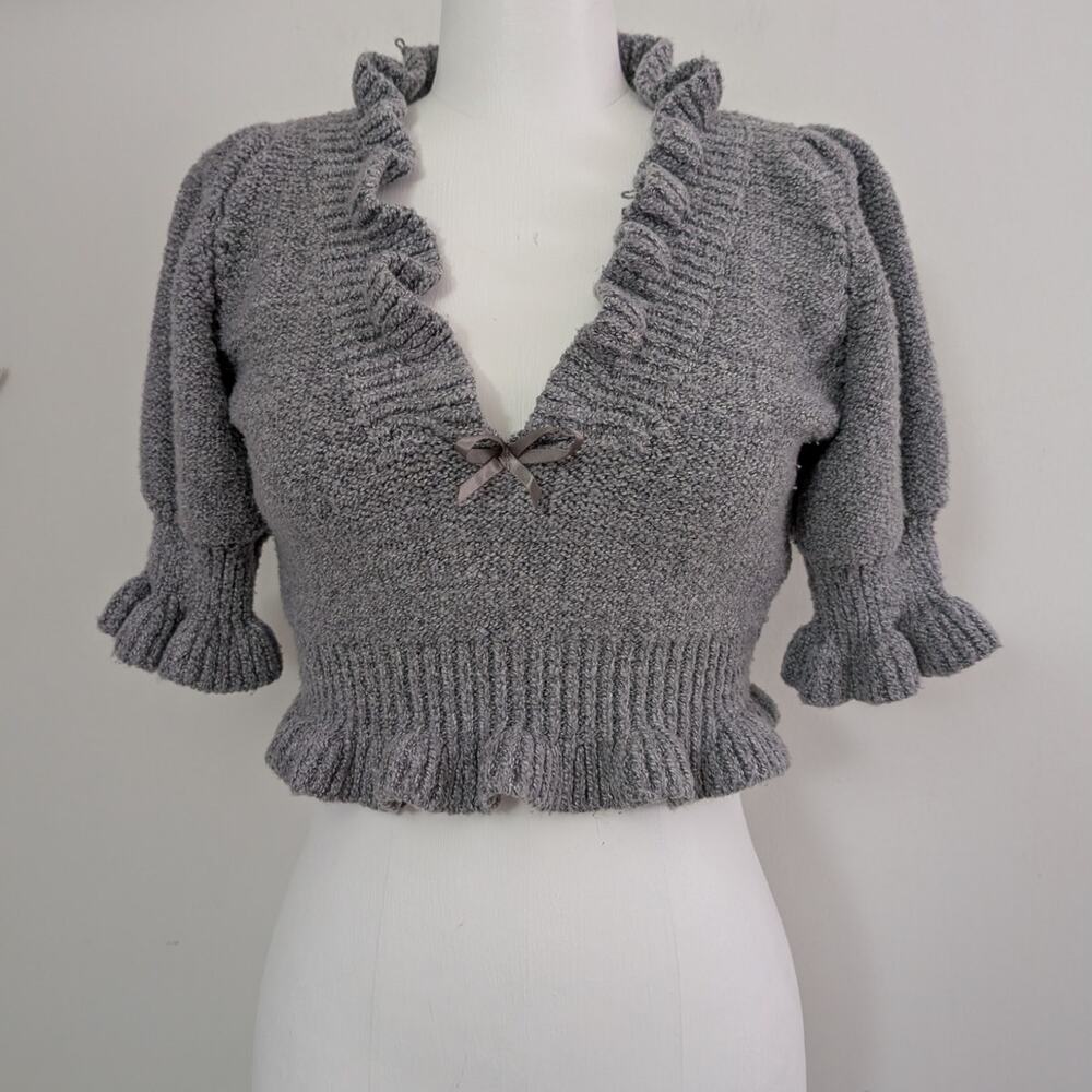 zy studio cropped sweater